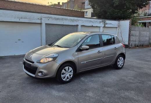 Renault 1.2i TomTom LIVE c.t ok car pass