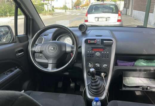 Opel 1.0i Essentia