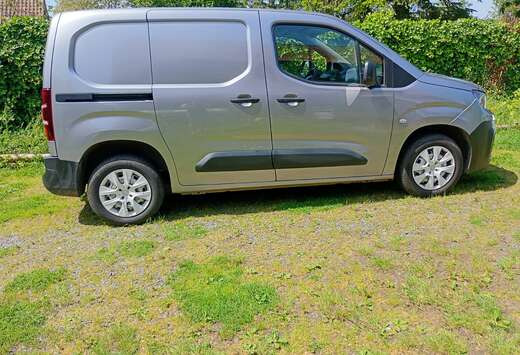 Peugeot 1.5 BlueHDi L1 STD Light Prem. S/S(EU6.2