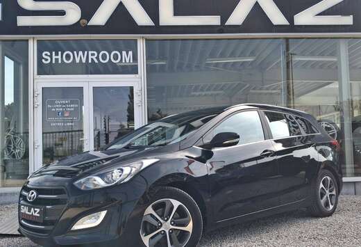Hyundai i30 SW 1.6 CRDi Cool ISG/ATTELAGE/CLIM/USB/BL ...