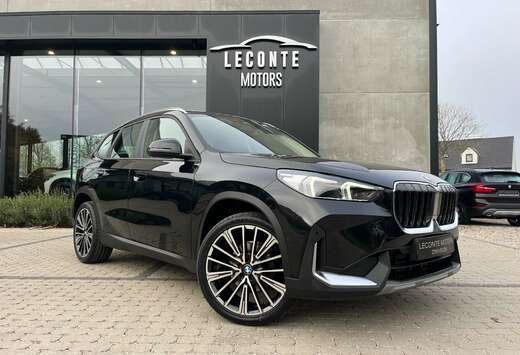 BMW X1 sDrive18iA Widescreen/Leder/Sportzetels/Camera