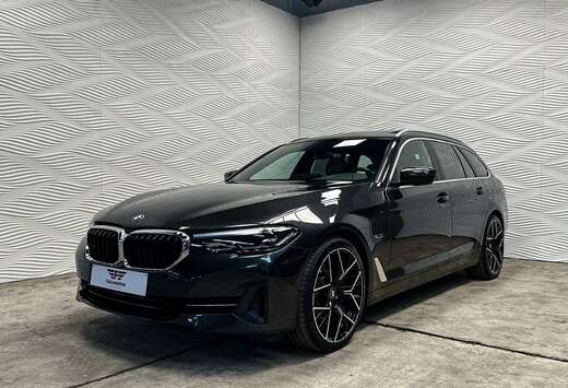 BMW e*PHEV*CARPLAY*PANO*LEDER*TOURING*