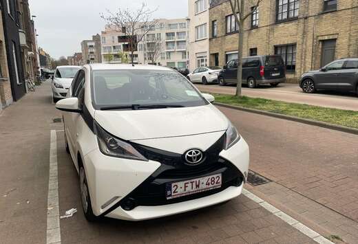Toyota 1.0i VVT-i x-music