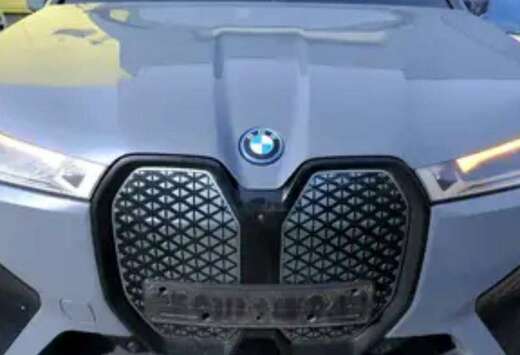 BMW TVA déductible SOH 95% iX 76.6 kWh xDrive40