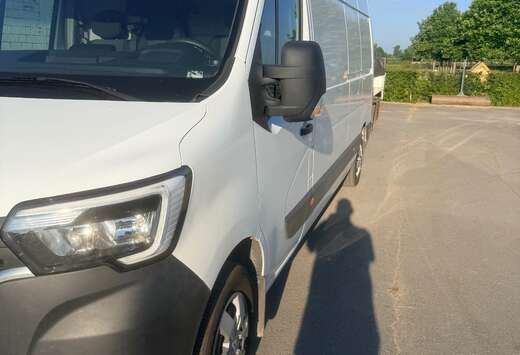 Renault 2.5 D 35 L3H2