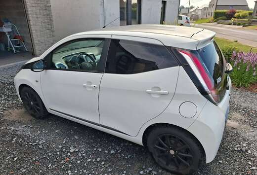 Toyota Aygo 1.0i VVT- x-Play