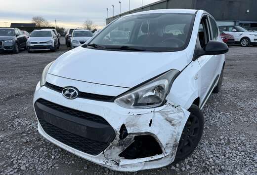 Hyundai i10 1.0i Blackline