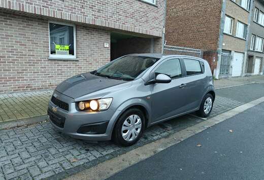 Chevrolet hatchback 1.2i Centennial