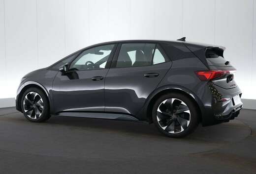 82 kWh LED GPS PDC CAM Keyless Carplay ACC SoH: 97