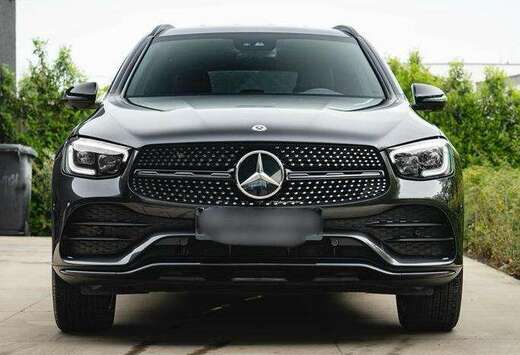 Mercedes-Benz GLC 300 4-Matic PHEV PACK NIGHT AMG