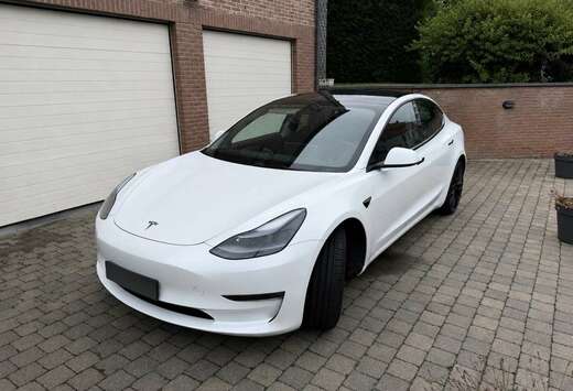 Tesla 78 kWh AWD Performance (377 kW)