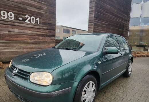 Volkswagen 1.6i/ boîte automatique/ Euro 4/ 1 propri ...