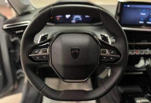 Peugeot 1.2i Allure EAT8 LEDGPSPDCCARPLAYCRUISECAM.