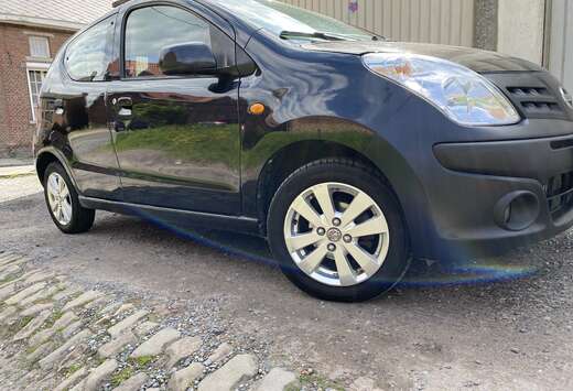 Nissan 1.0 - 68 Acenta 2011