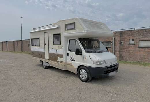 Fiat Mizar WC/DOUCHE Zonnepaneel Luifel