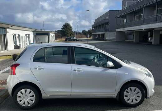 Toyota 1.3 - 87 VVT-i Luna