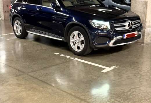 Mercedes-Benz 4-Matic Launch Edition