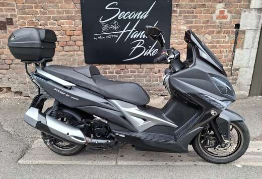 KYMCO XCITING 400, GARANTIE 1 AN, 2650 EUR
