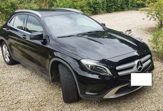 Mercedes-Benz GLA+180