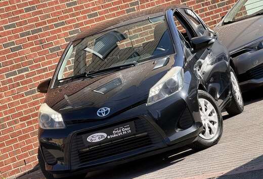 Toyota / CARNET ENTRETIEN COMPLET / 1ERE MAIN /