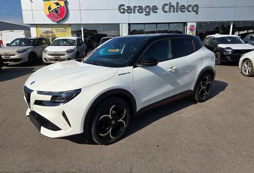 Alfa Romeo SPECIALE 1.2 HYBRID 145 DCT6