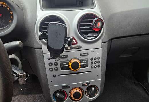 Opel 1.2i XE 16v Edition 2000