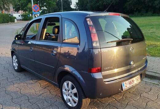 Opel 1.6i Essentia