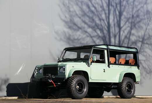 Land Rover 110 original V8 - Full Restoration