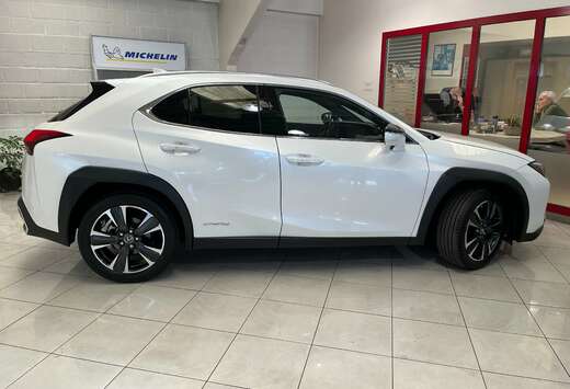Lexus UX 250h 2.0i FWD F Sport Line