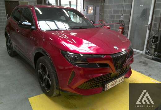 Alfa Romeo 145pk Hybrid eDCT6 Ibrida Speciale