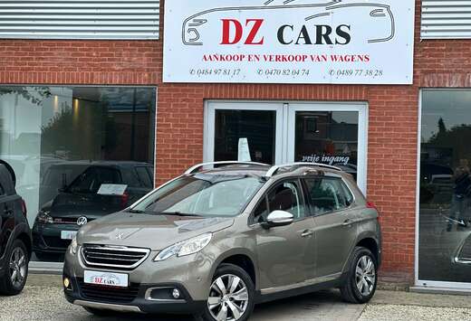 Peugeot ALLURE 1.2I 82PK NAVI  DIGITALE AIRCO  USB