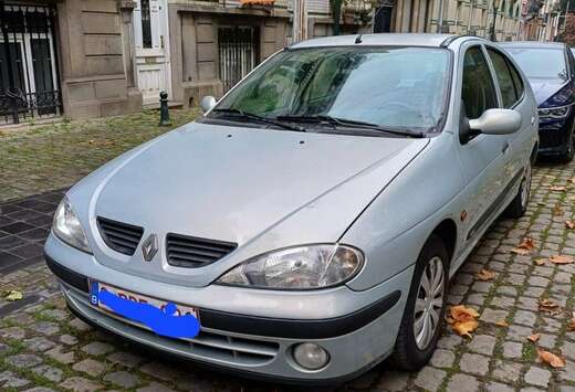 Renault 1.4i 16v Authentique