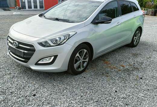 Hyundai SW 1.6 CRDi Blackline ISG