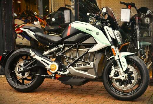 Zero ZF14.4 ***MOTO VERTE***