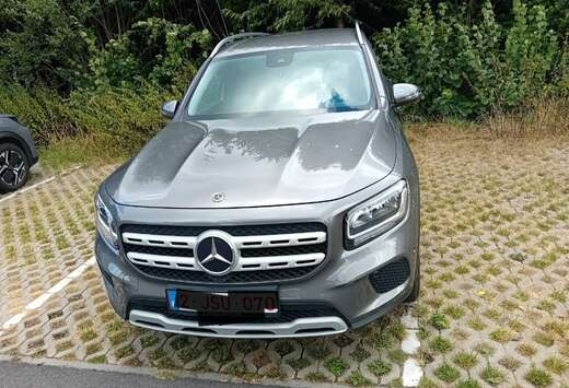 Mercedes-Benz d 8G-DCT