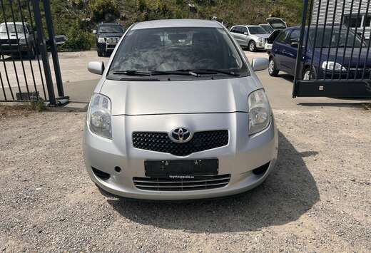 Toyota 1.0i VVT-i Linea Luna
