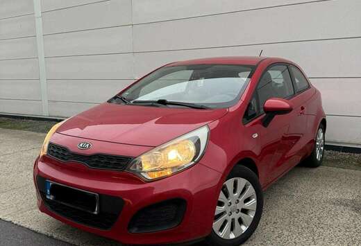 Kia Kia Rio 1.4 Benzine Airco Gekeurd voor verko