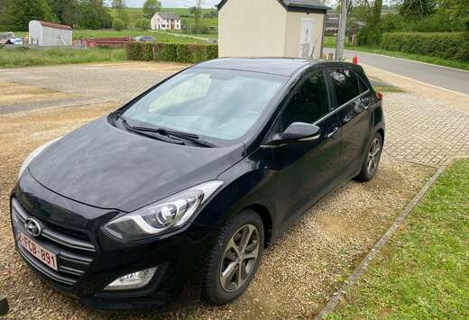 Hyundai i30 1.6 GDi Blackline DCT