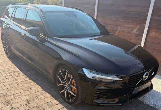 Volvo V60 2.0 T8 AWD PHEV Polestar Engineered