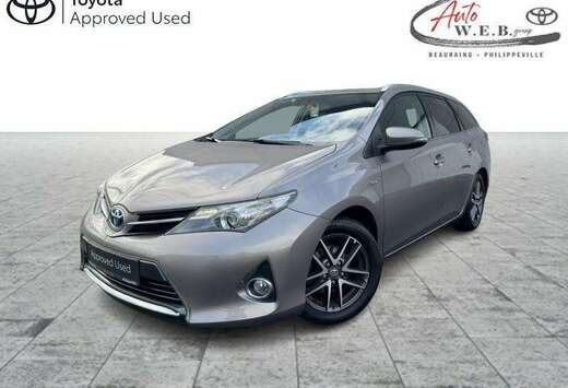 Toyota 1.8 CVT HSD Touring sports Dynamic