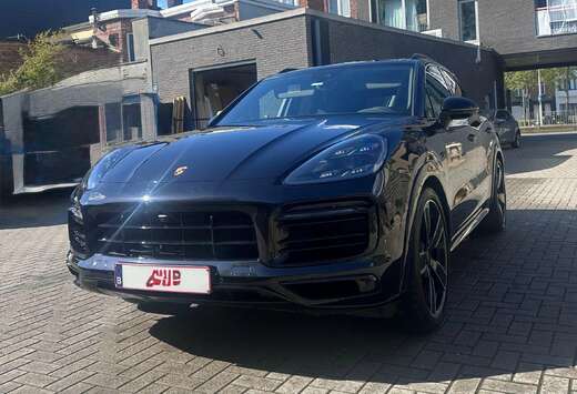 Porsche Cayenne 3.0i V6 PHEV Tiptronic S