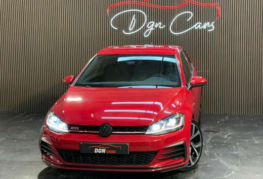 Volkswagen Golf 2.0 TSI Performance DSG