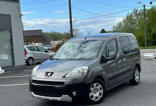 Peugeot 1.6 HDi X-LineEURO 5 7 PLACES