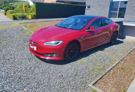 Tesla 75D