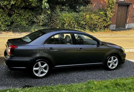 Toyota Avensis+2.2+Turbo+D4D+16v+Linea+Sol