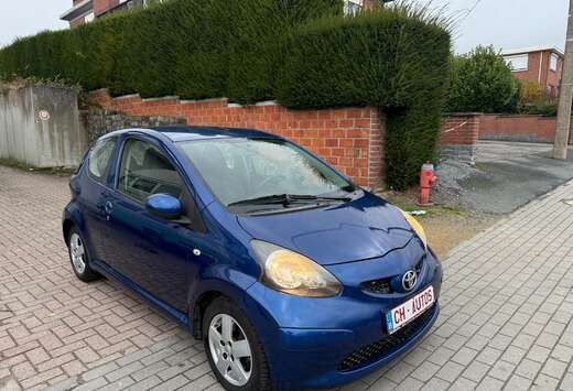 Toyota 1.0i-BOITE AUTO-CLIMATISÉE -GARANTIE 1 AN