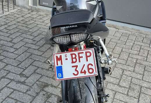 Full black