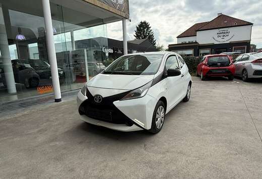 Toyota x