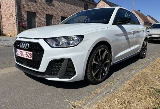 Audi Sportback 25 TFSI S line