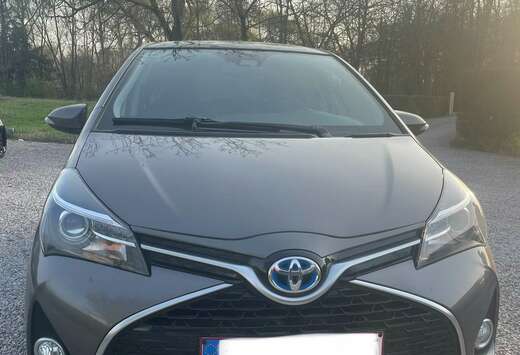 Toyota Yaris Hybrid 1.5i VVT-i Lounge E-CVT